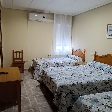 Hostal Avila Ocaña Rum bild